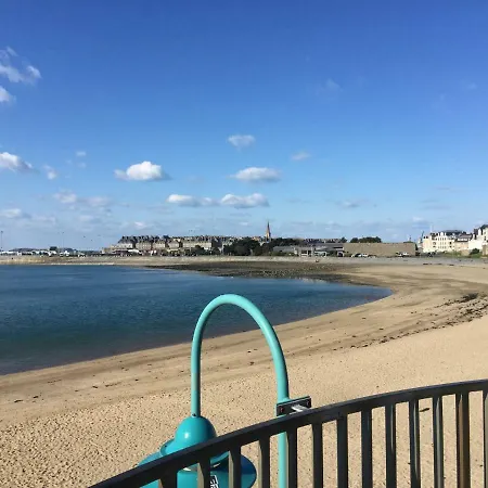 Bord De Des Bas Sablons Malo *